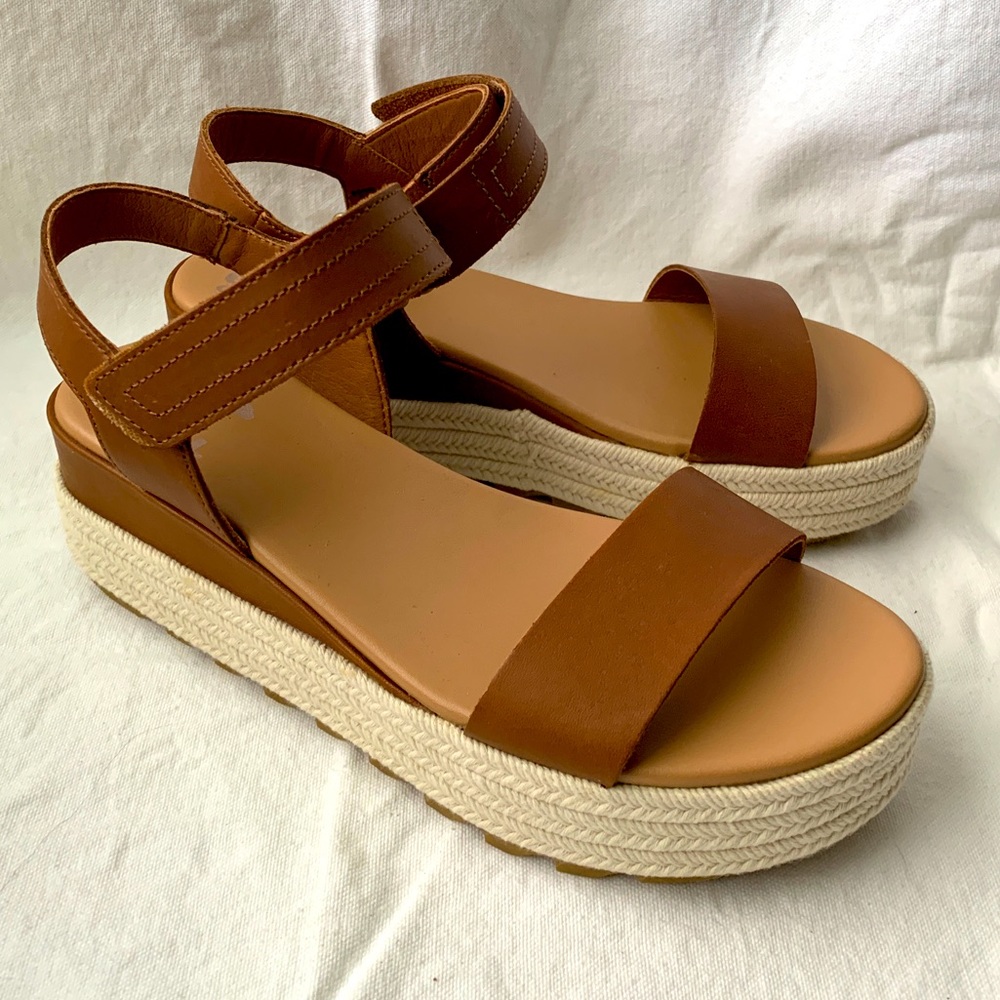 Sorel Cameron Flatform Sandals, Sz 8